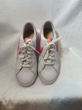 Nike Court Legacy Big Kids Shoes White Coral Chalk DA5380-118